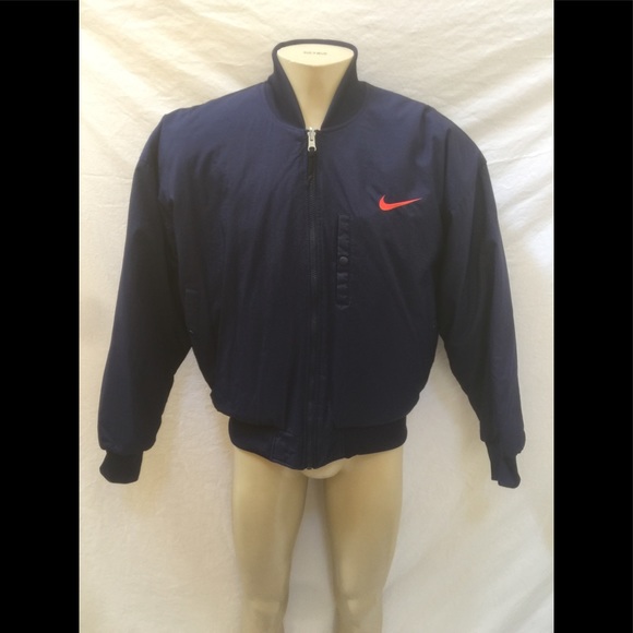 Nike Men’s Size M Reversible Red/Navy Blue Jacket - Picture 4 of 8